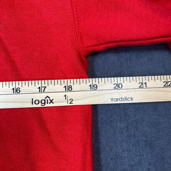 Gildan Red Tis The Season To Be Running Crewneck Sweatshirt Toys For Tots Unisex - Picture 9 of 9